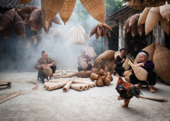 Découvrez la richesse culturelle du Vietnam lors du Voyage Vietnam 2024 avec l'Odyssée du Papillon.