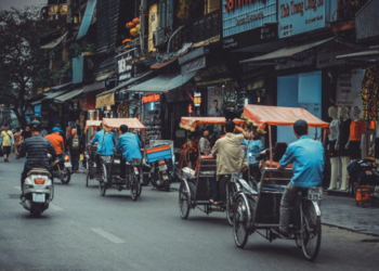 Découvrez la richesse culturelle du Vietnam lors du Voyage Vietnam 2024 avec l'Odyssée du Papillon.